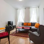 Apartment Theresiengasse